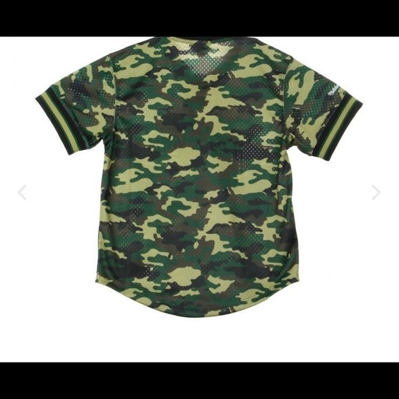 Golden State Warriors Mitchell and Ness Camo VNeck Jersey - Picture 2 of 8